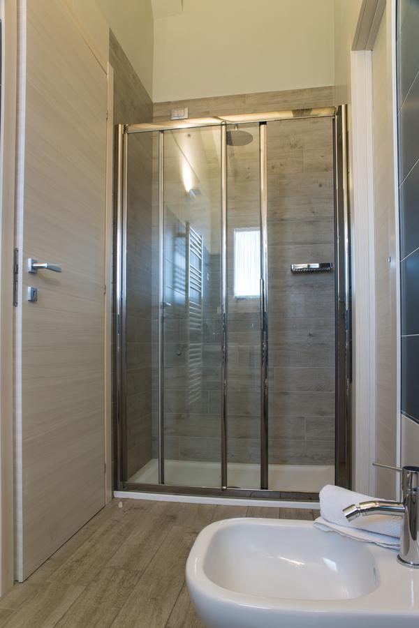 B&B Gardacharme Desenzano del Garda Ngoại thất bức ảnh