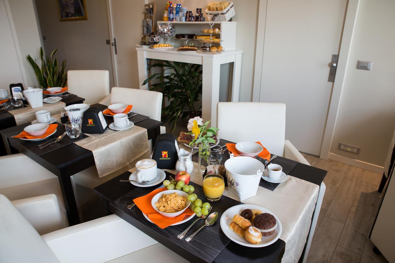 B&B Gardacharme Desenzano del Garda Ngoại thất bức ảnh