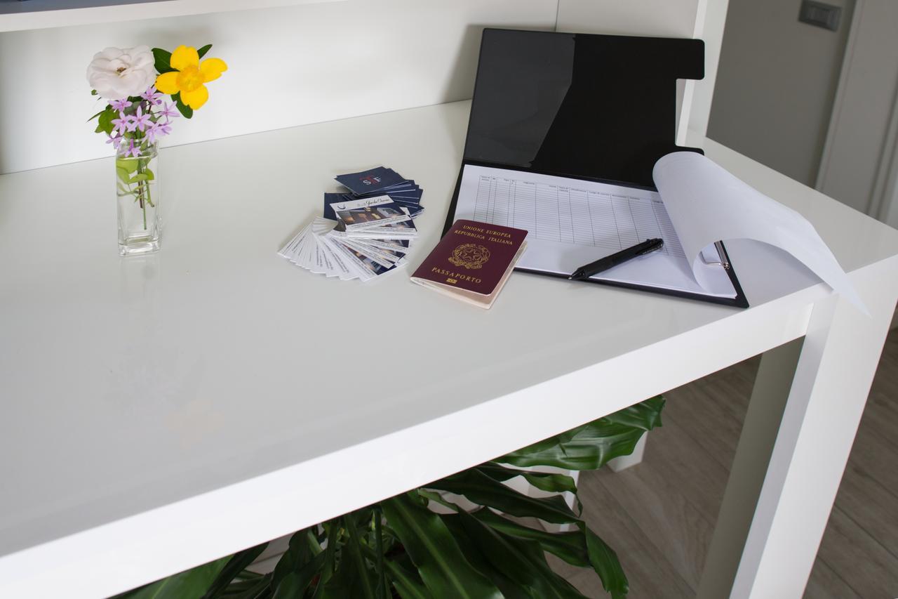 B&B Gardacharme Desenzano del Garda Ngoại thất bức ảnh